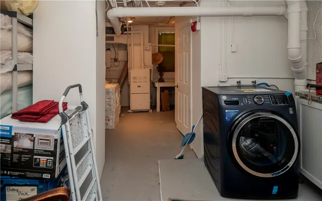 $2,200,000 | 130 Spring Street, Newport, RI 02840