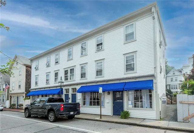 $2,200,000 | 130 Spring Street, Newport, RI 02840