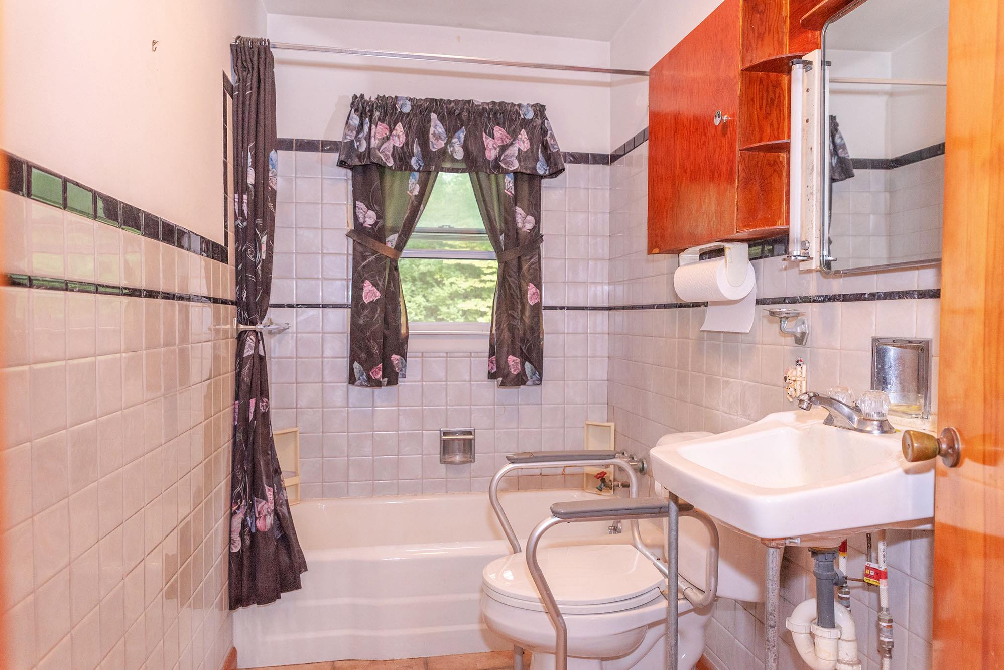 2289 South Wallick Road Peru, IN 46970 - Photo 12 of 16 Gallery Image 12