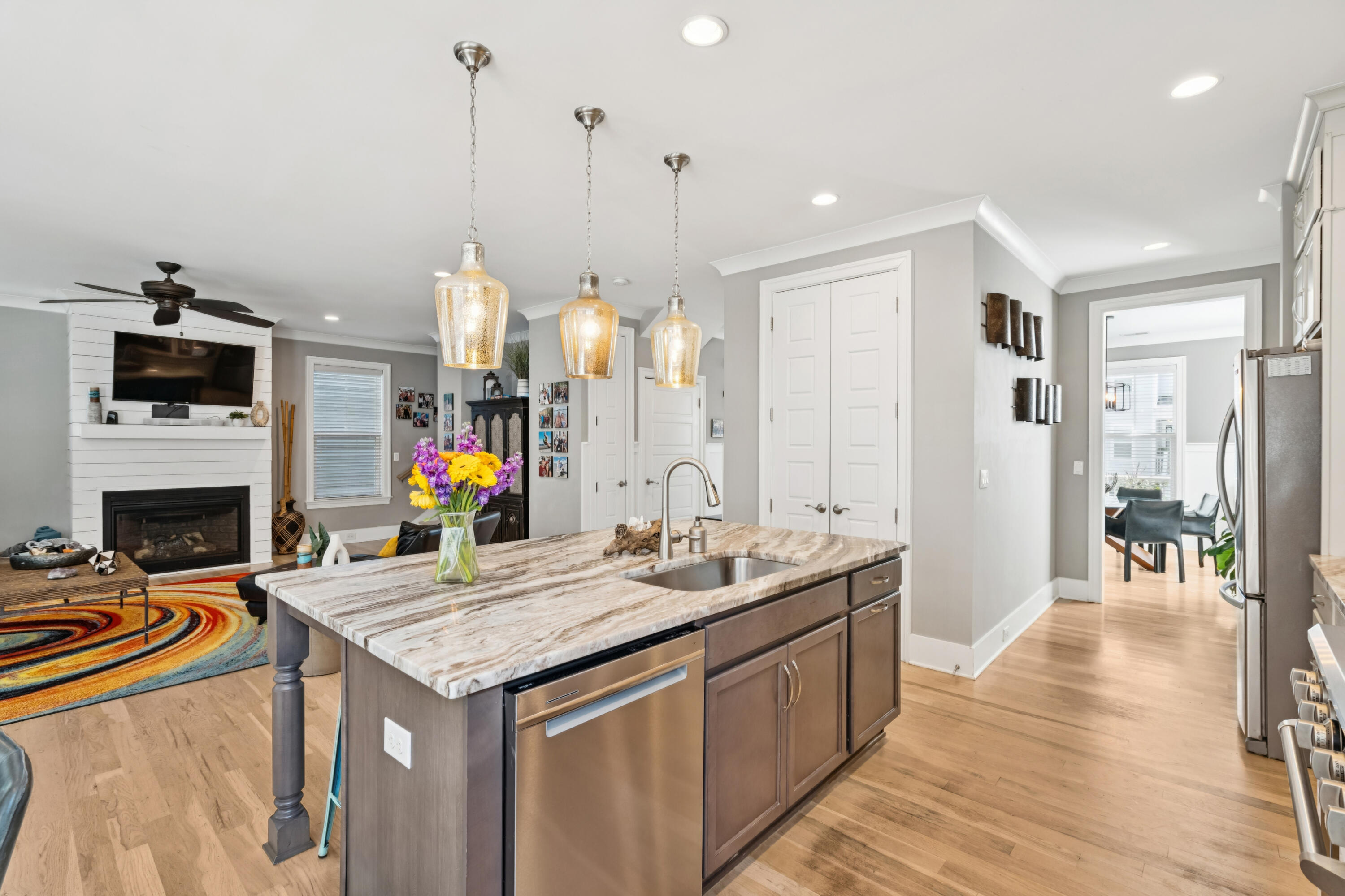 1573 Red Tide Road Mount Pleasant, SC 29466 - Photo 13 of 85 1573RedTideRd-KeenEyeMarketing-025