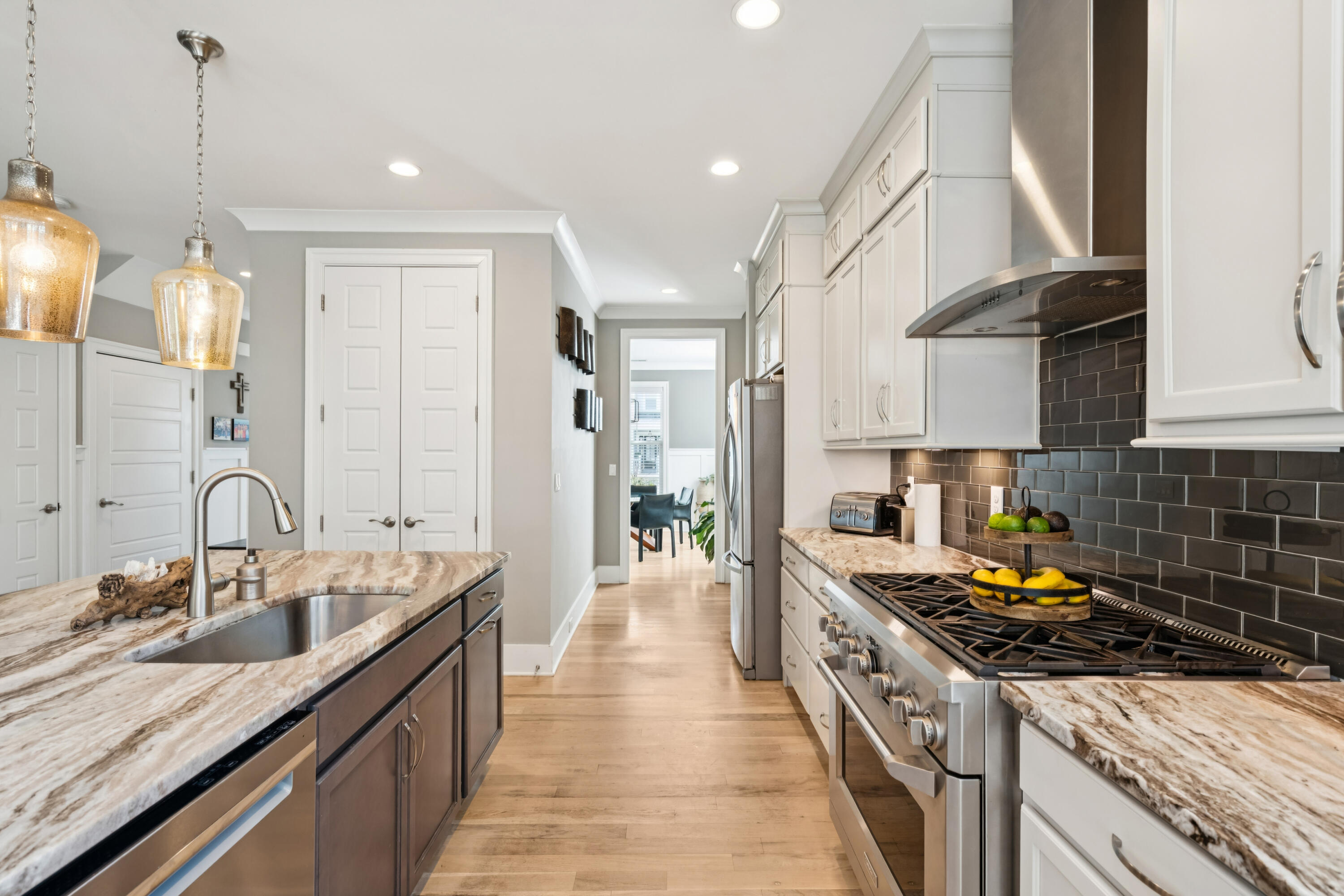 1573 Red Tide Road Mount Pleasant, SC 29466 - Photo 14 of 85 1573RedTideRd-KeenEyeMarketing-026