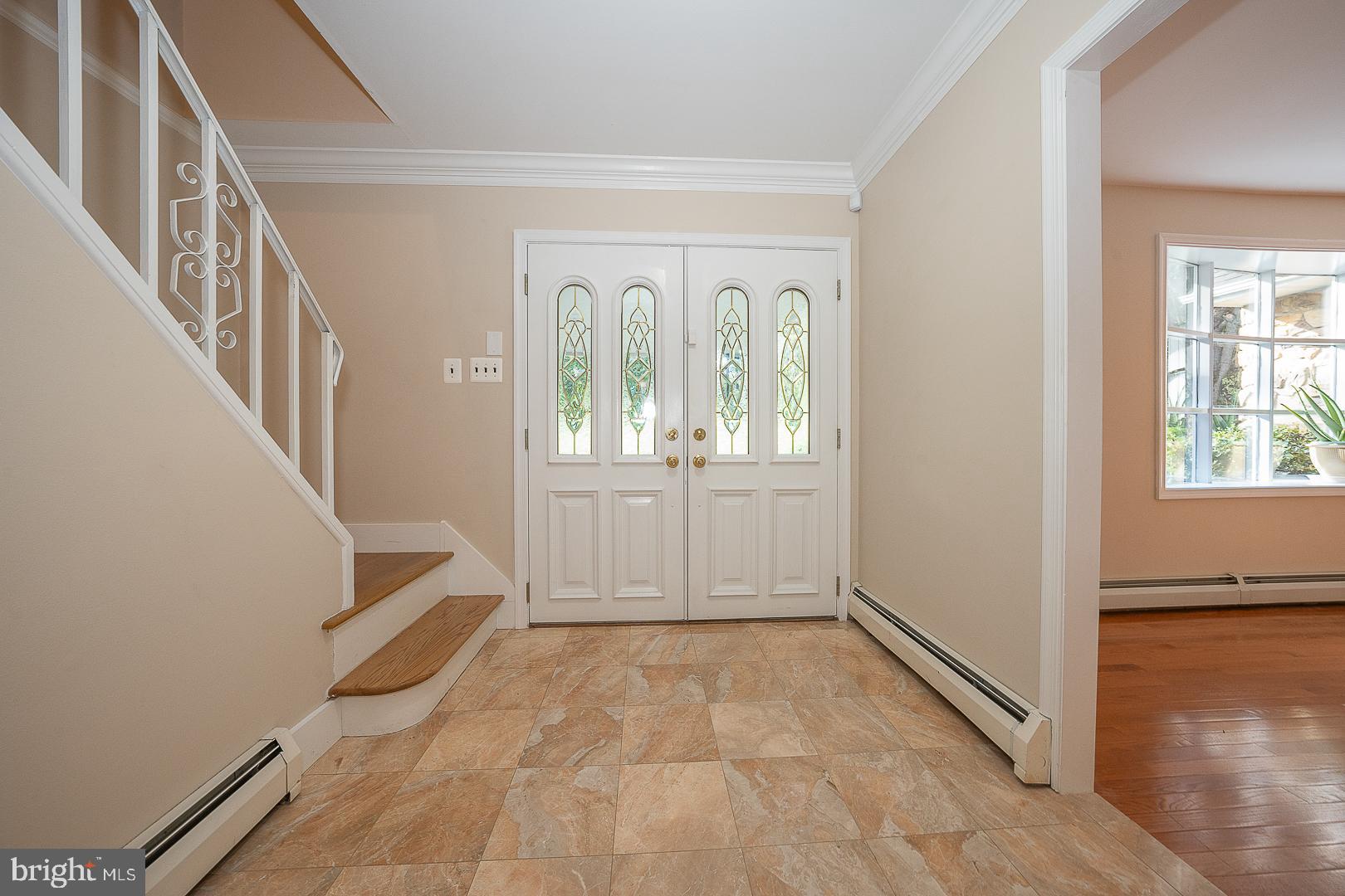 39 Forge Road Glen Mills, PA 19342 - Photo 9 of 71 Foyer Entry