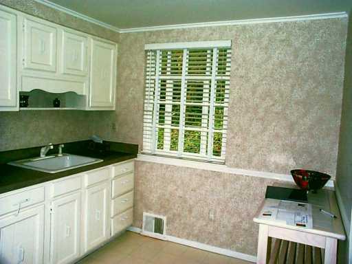 631 Ridgemont Drive Pittsburgh, PA 15220 - Photo 5 of 8 Gallery Image 5