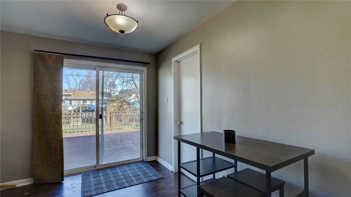 2270 Yorkshire Drive Decatur, IL 62526 - Photo 14 of 27 Gallery Image 14