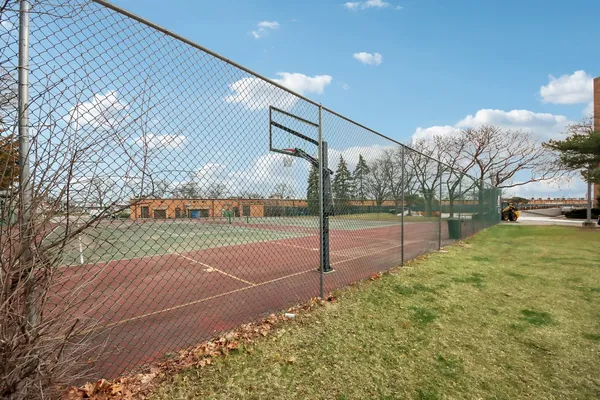 $250,000 | 1727 West Crystal Lane, Unit 311, Mount Prospect, IL 60056