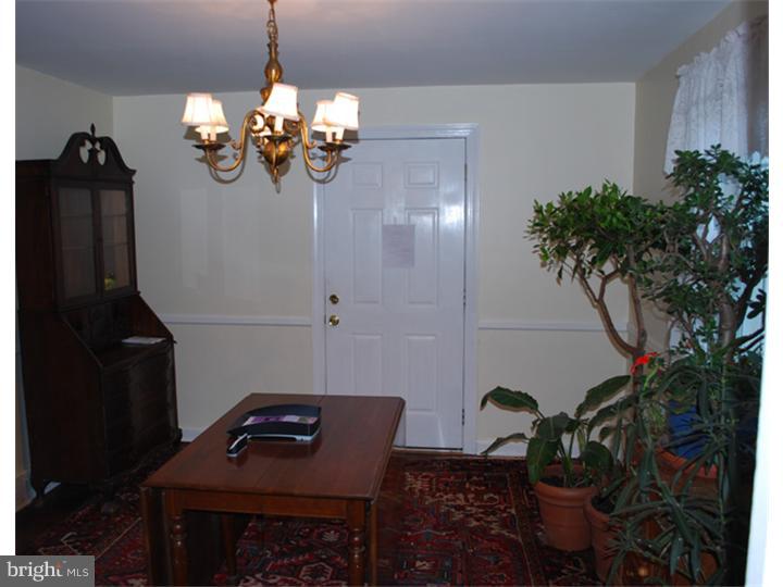 312 Burton Road Oreland, PA 19075 - Photo 11 of 18 Dining Room