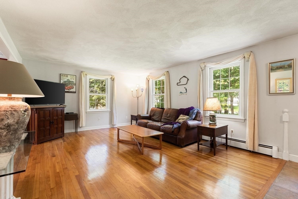 83 Willow Ridge Road North Andover, MA 01845 - Photo 10 of 42