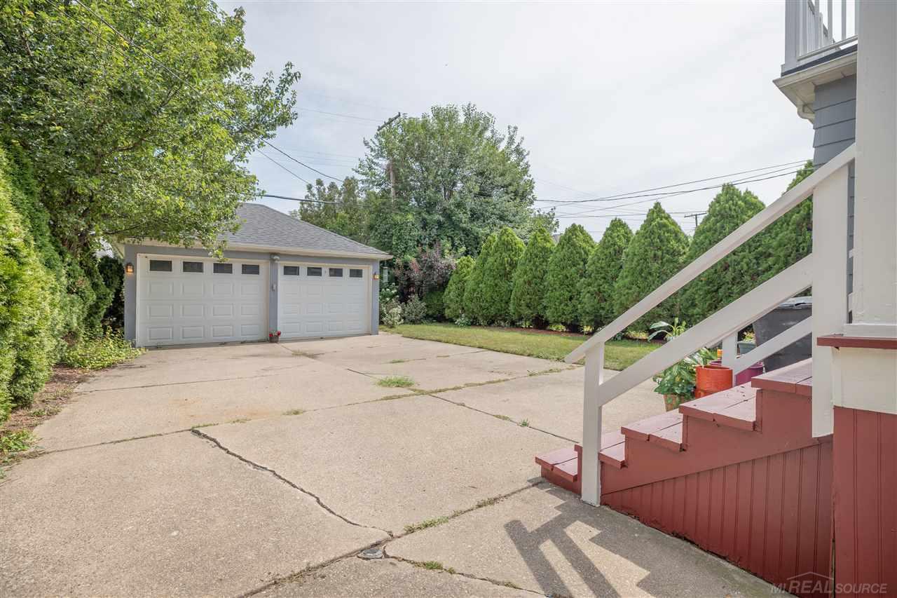 3494 Yorkshire Road Detroit, MI 48224 - Photo 6 of 24 31392031-5.JPG