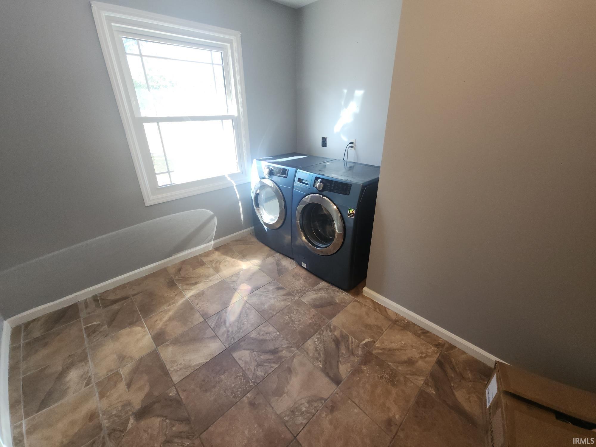 308 Longtree Lane Logansport, IN 46947 - Photo 18 of 23