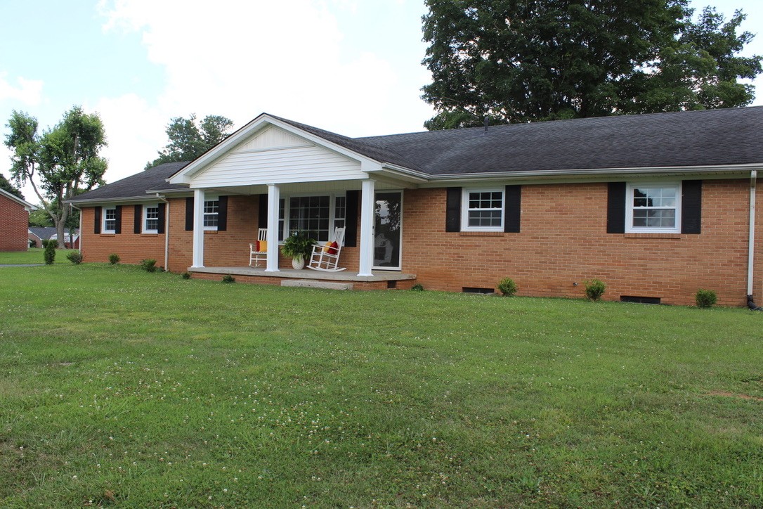1504 Ann Road Lawrenceburg, TN 38464 - Photo 1 of 37