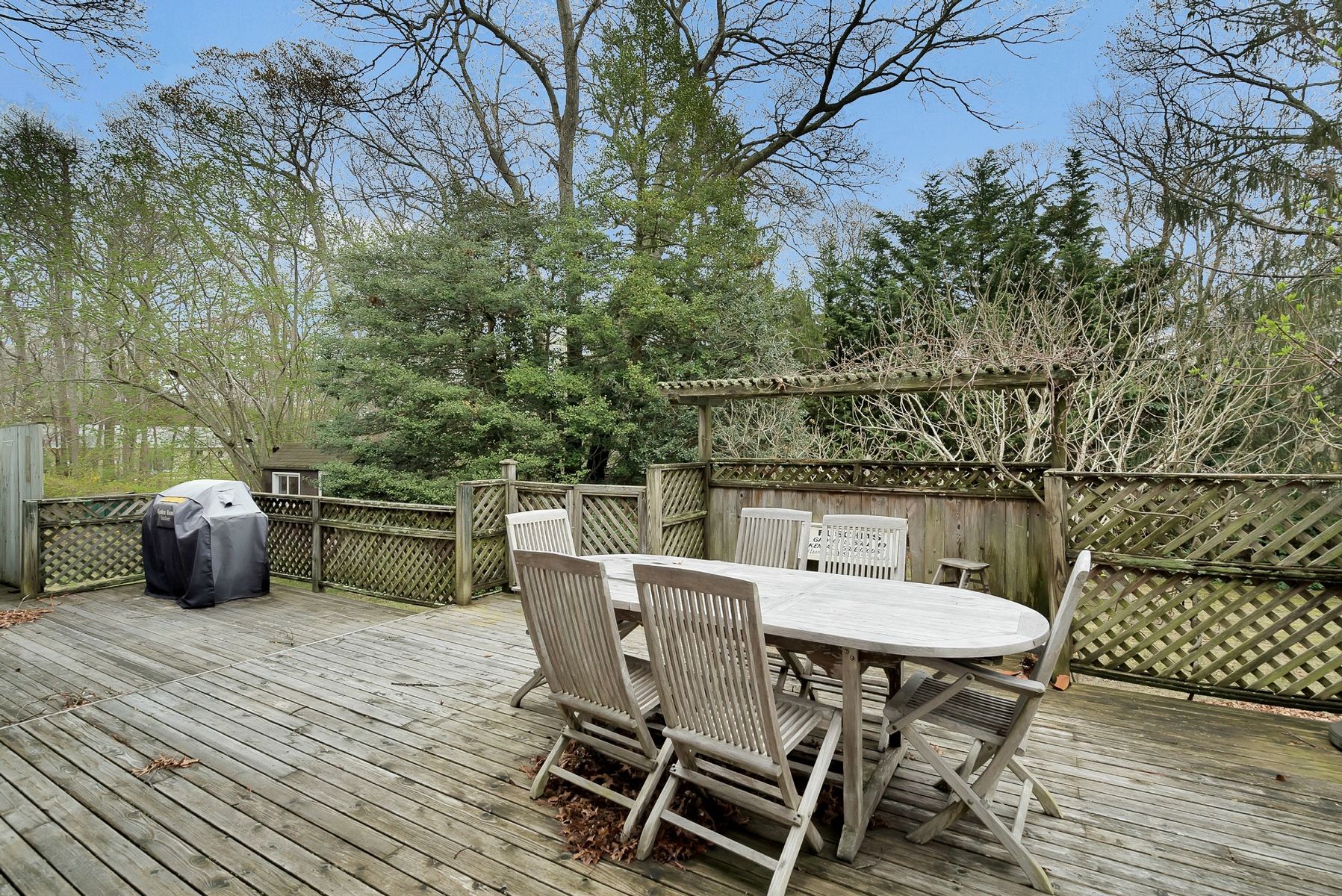 101 Kings Point Road East Hampton, NY 11937 - Photo 18 of 21