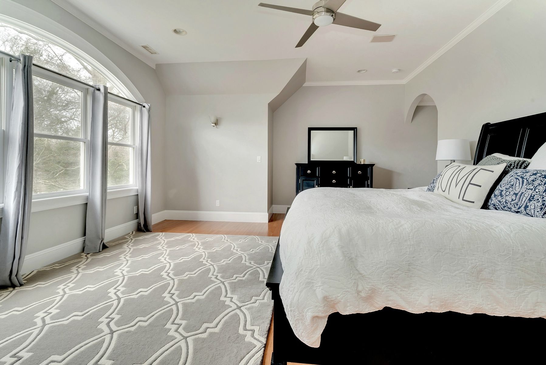 101 Kings Point Road East Hampton, NY 11937 - Photo 8 of 21