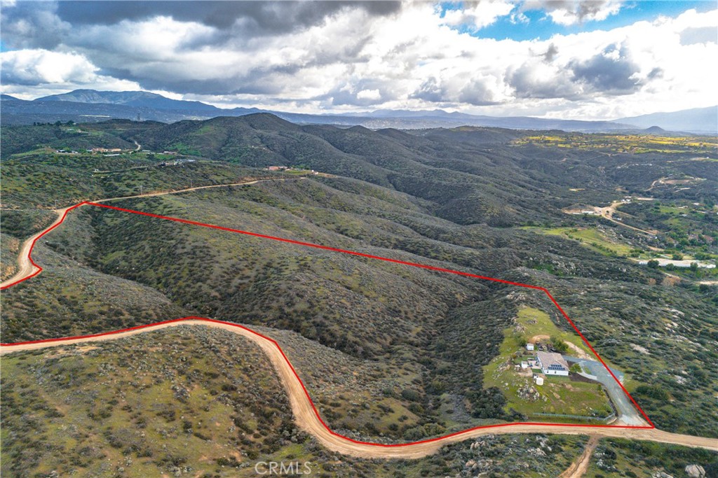 40105 Voyager Road Hemet, CA 92544 - Photo 27 of 27 a view of a yard with mountains