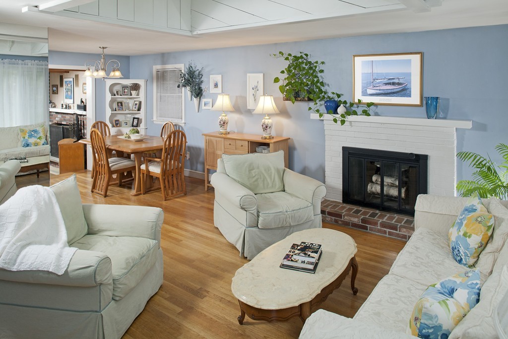 76 Upland Road Marshfield, MA 02050 - Photo 2 of 14 Gallery Image 2