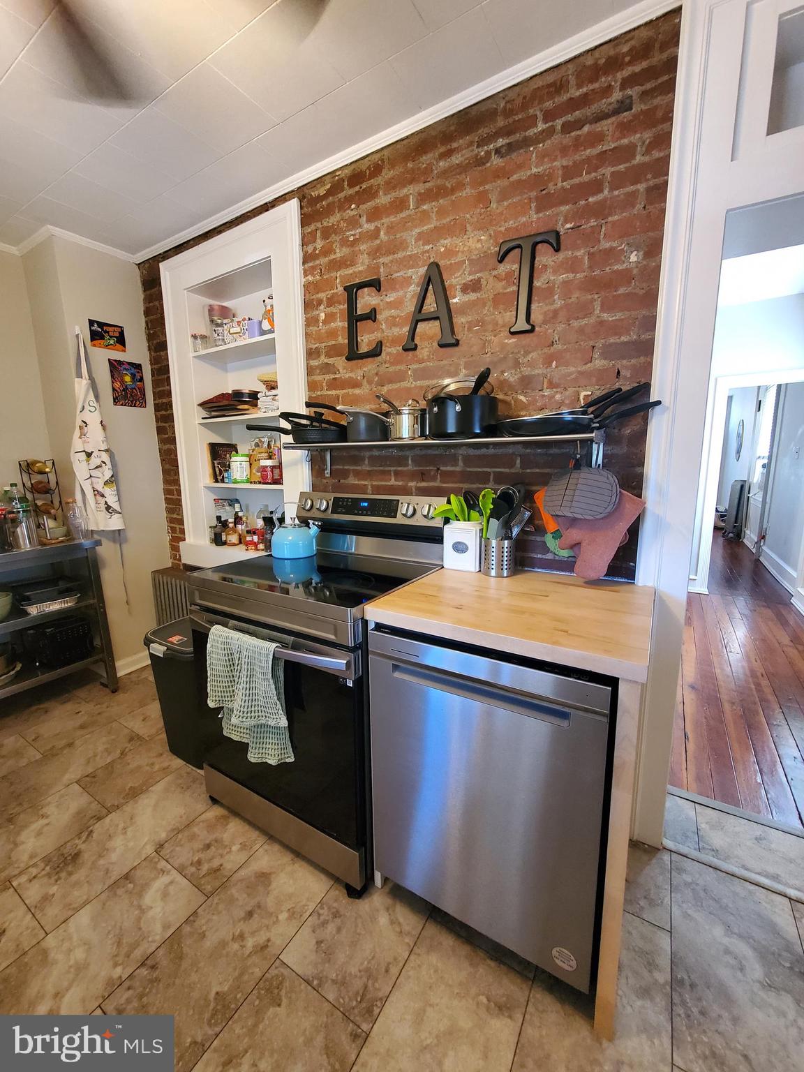 343 Spring Mill Avenue Conshohocken, PA 19428 - Photo 3 of 23 Kitchen with dishwasher