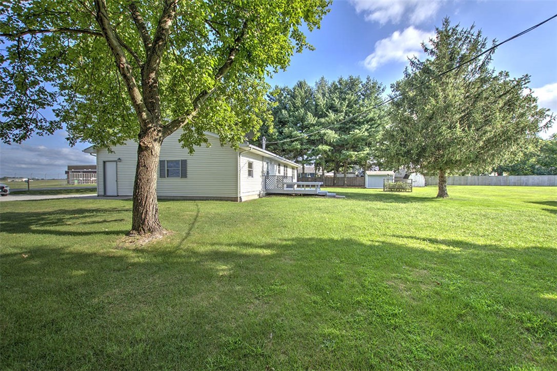 1215 South Airport Road Decatur, IL 62521 - Photo 17 of 24