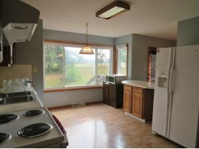 111 Blazerview Road Gray, TN 37615 - Photo 6 of 18 Spacious Kitchen