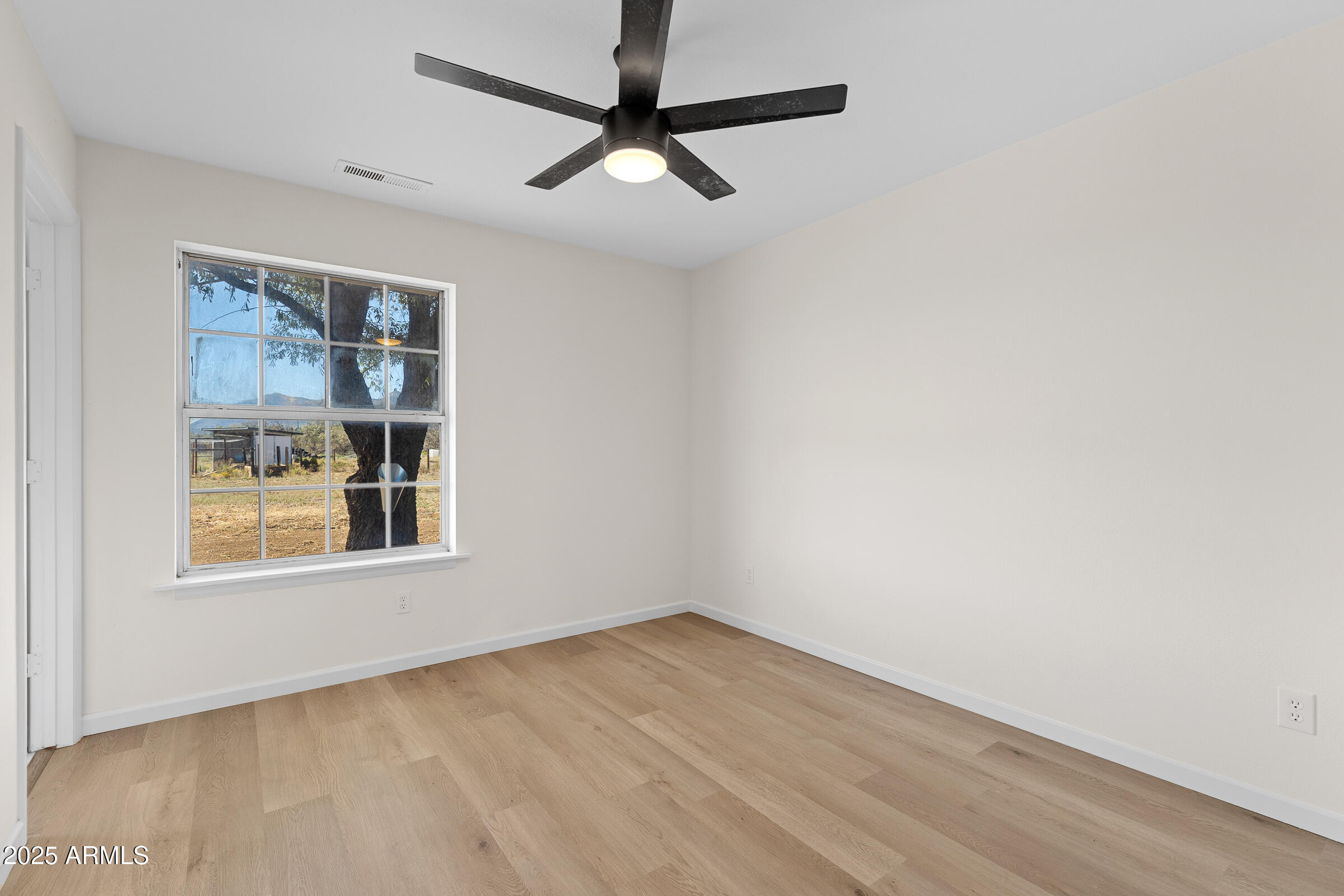 6040 East Robles Road Flagstaff, AZ 86004 - Photo 23 of 38 6040 E Robles-025