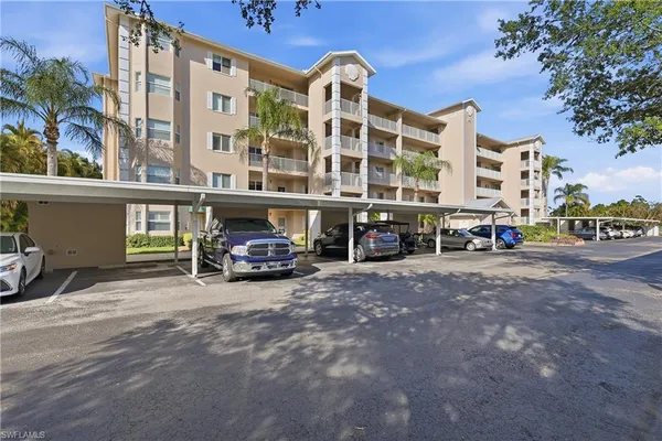 $259,900 | 19880 Breckenridge Drive, Unit 204, Estero, FL 33928