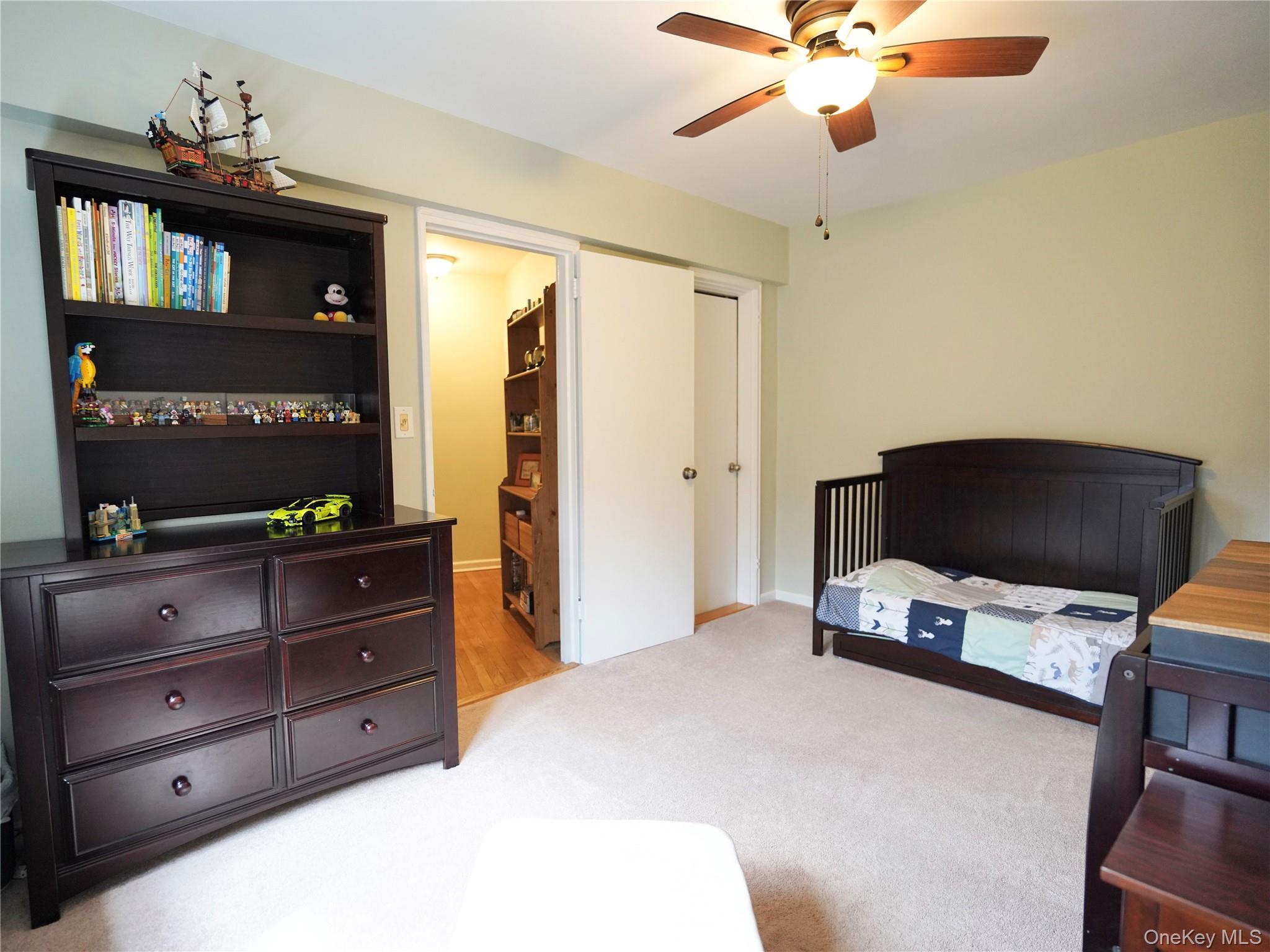 50 Brompton Road, Unit 3C Great Neck, NY 11021 - Photo 27 of 32