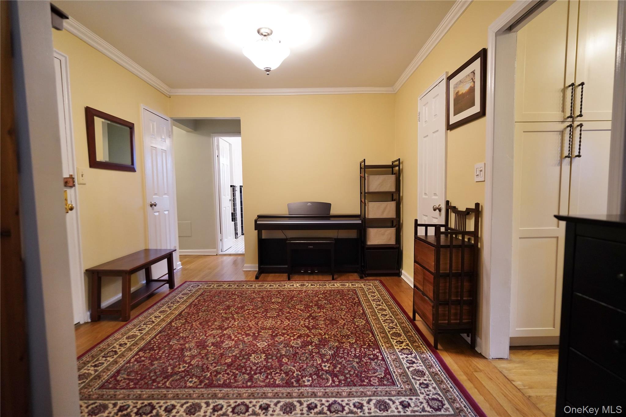 50 Brompton Road, Unit 3C Great Neck, NY 11021 - Photo 3 of 32