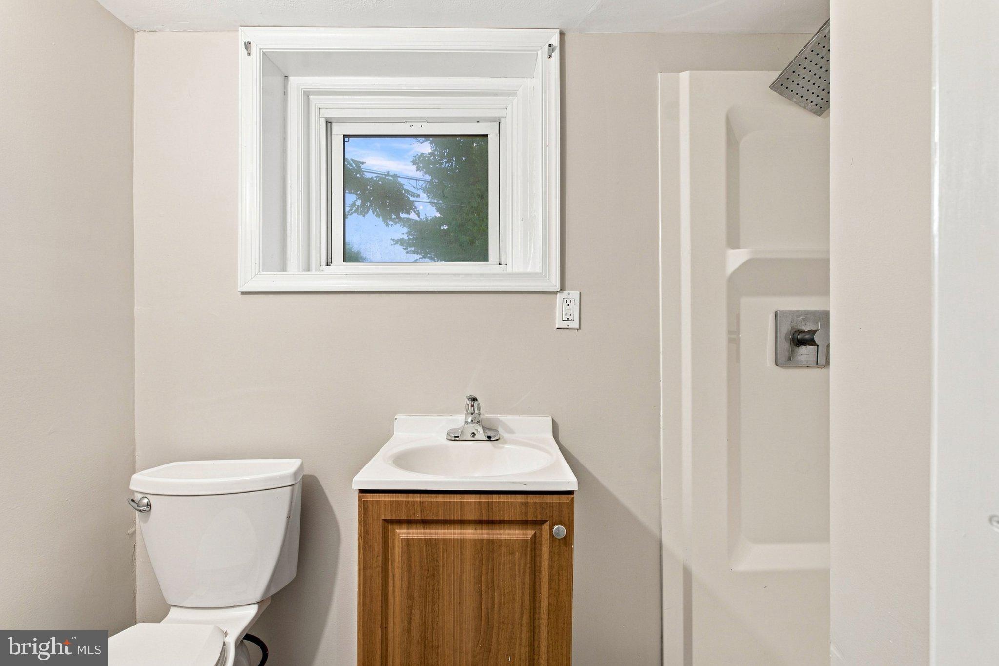 133 Warrenville Road Dunellen, NJ 08812 - Photo 19 of 32 Gallery Image 19