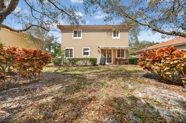 $562,000 | 6711 Osage Circle, West Palm Beach, FL 33413