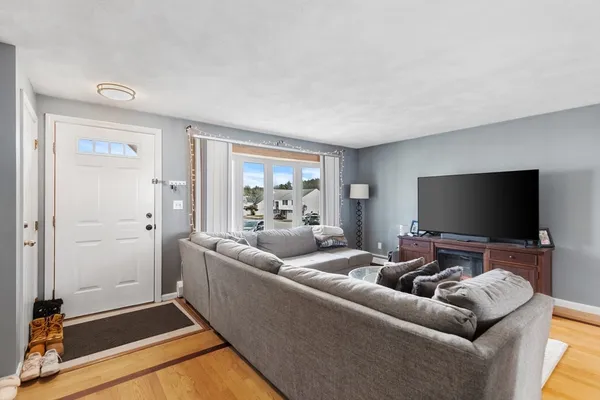 $1,299,000 | 50-52 Pamela Circle, Malden, MA 02148
