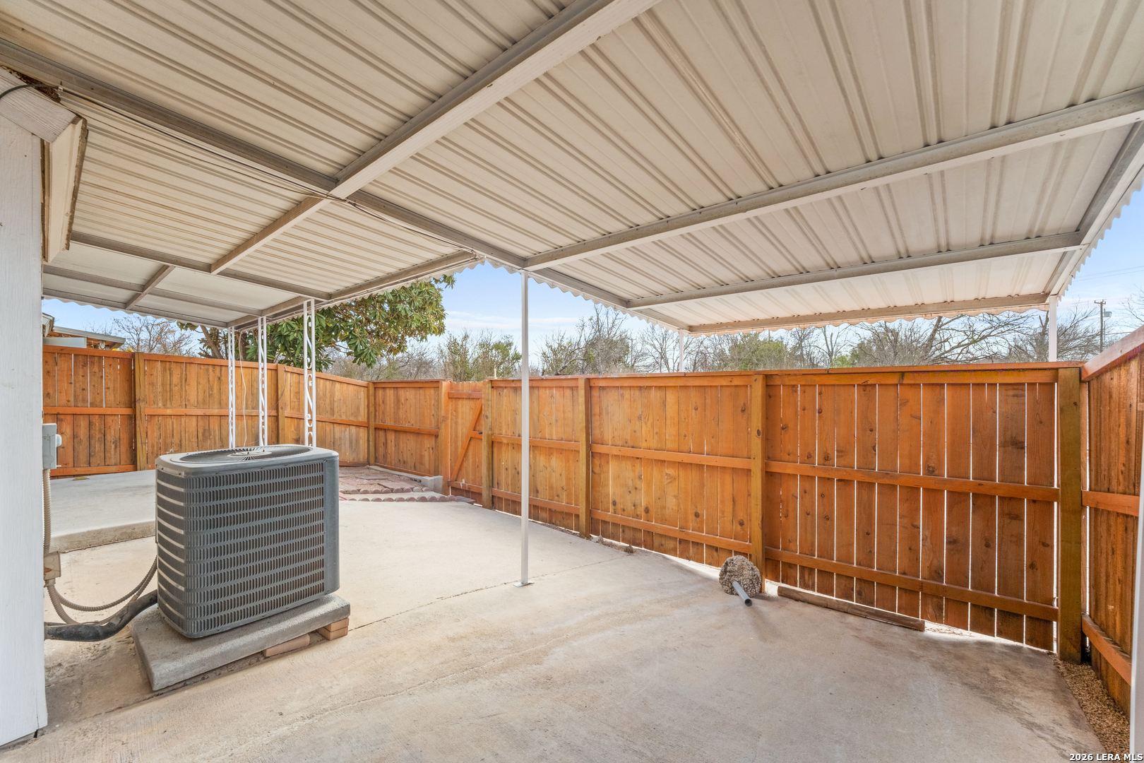 9140 Timber Path, Unit 4002 San Antonio, TX 78250 - Photo 17 of 19