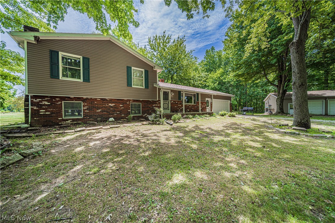 4136 Austin Road Geneva, OH 44041 - Photo 3 of 35