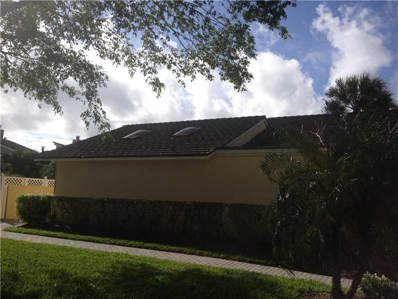 5642 Santiago Circle, Unit 5642 Boca Raton, FL 33433 - Photo 11 of 24 Clubhouse