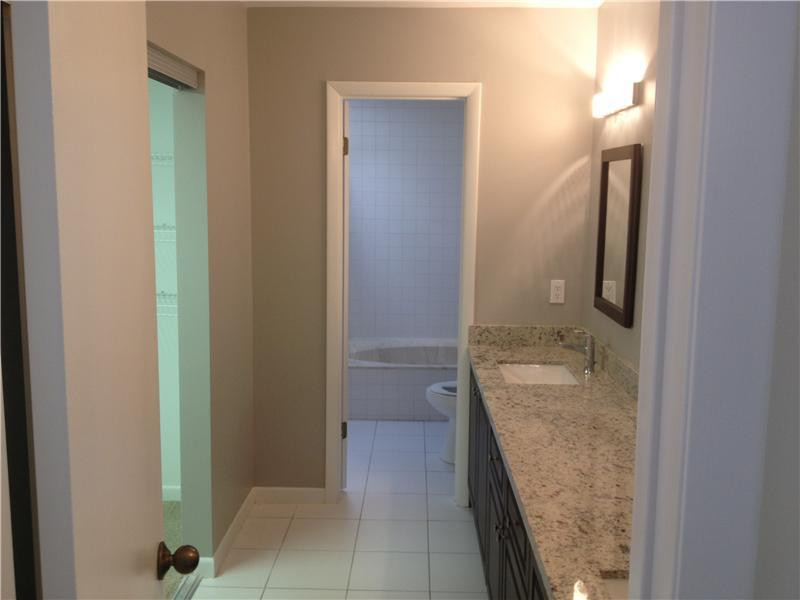 5642 Santiago Circle, Unit 5642 Boca Raton, FL 33433 - Photo 24 of 24 Bathroom Master