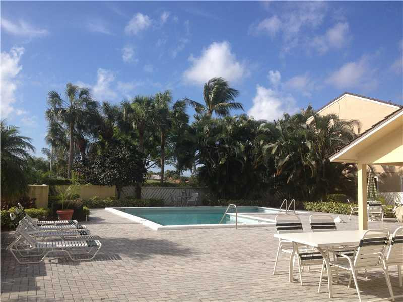 5642 Santiago Circle, Unit 5642 Boca Raton, FL 33433 - Photo 6 of 24 Pool