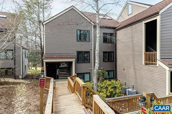 $291,500 | 2127 Fairway Woods, Roseland, VA 22967