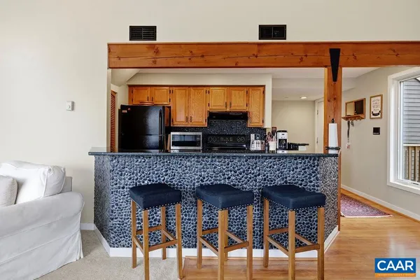 $291,500 | 2127 Fairway Woods, Roseland, VA 22967