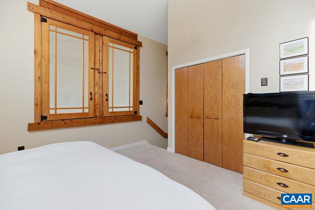 2127 Fairway Woods Roseland, VA 22967 - Photo 23 of 29