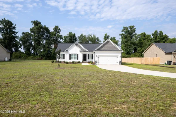 $359,900 | 12501 North Us 421 Highway, Clinton, NC 28328