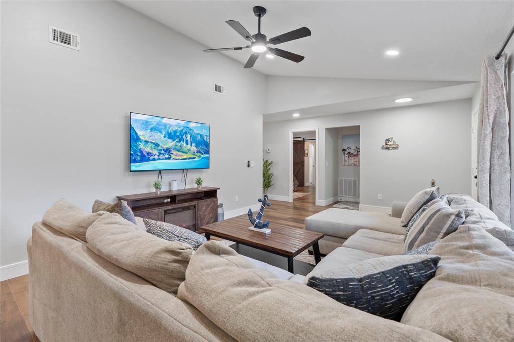 121 Champlain Drive Deltona, FL 32725 - Photo 7 of 30 Gallery Image 7