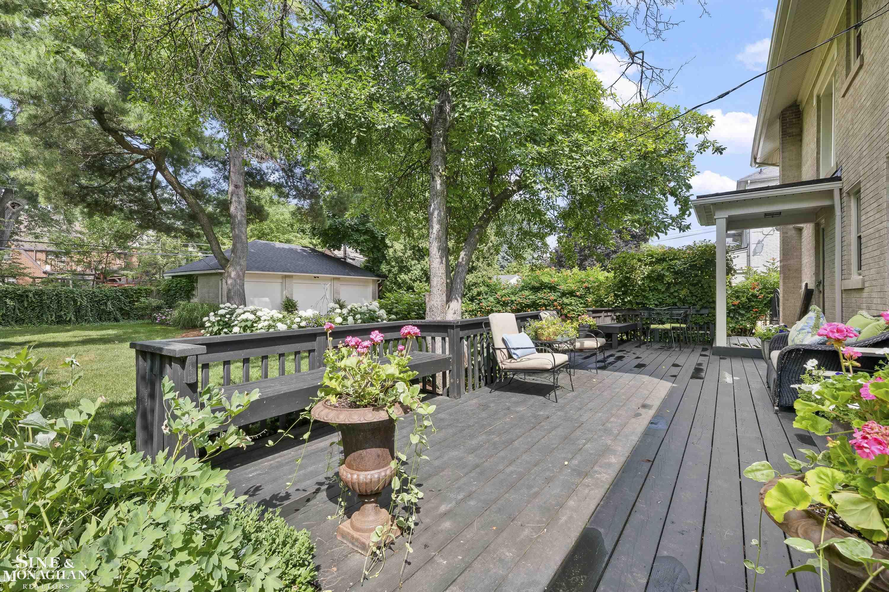 1035 Yorkshire Road Grosse Pointe Park, MI 48230 - Photo 42 of 61