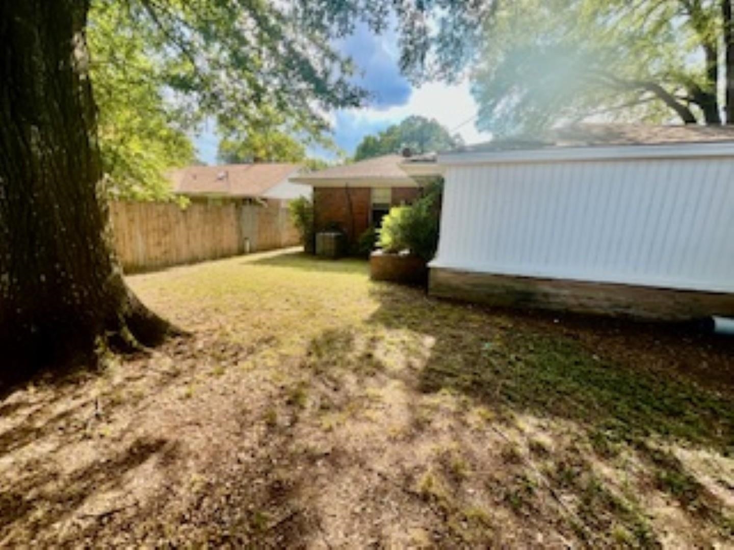 1286 Inman Road Memphis, TN 38111 - Photo 12 of 14 Gallery Image 12