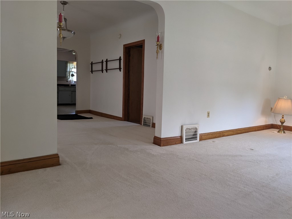 15603 Saranac Road Cleveland, OH 44110 - Photo 7 of 20