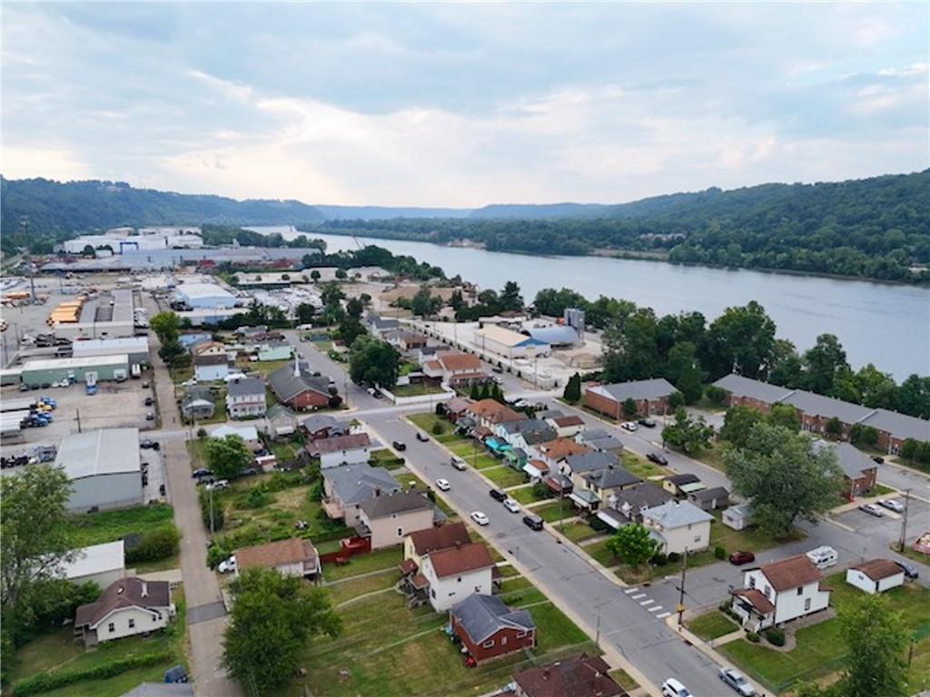 924 1st Coraopolis, PA 15108 - Photo 30 of 34 an aerial view of multiple house