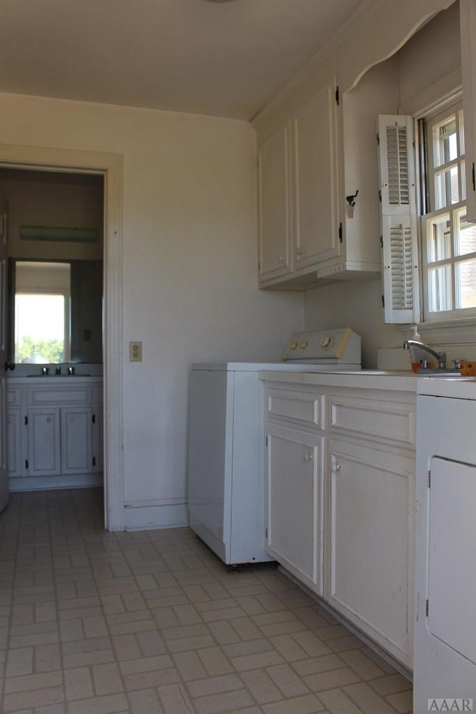 186 Willis Hare Road Pendleton, NC 27862 - Photo 20 of 37 Laundry Room & 1/2 bath