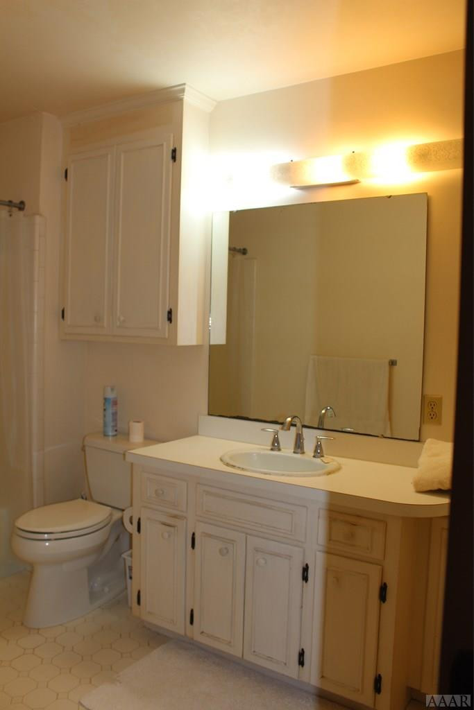 186 Willis Hare Road Pendleton, NC 27862 - Photo 36 of 37 Master bath