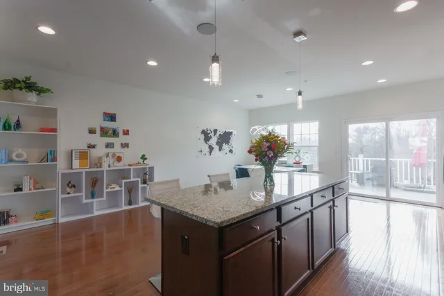 $400,000 | 31 Twomey Court, Unit 13, Wyncote, PA 19095