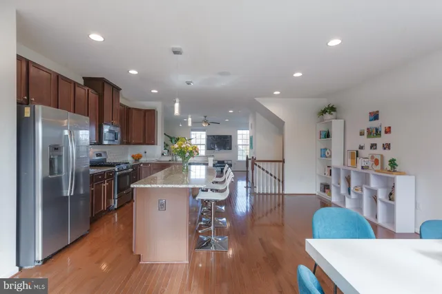 $400,000 | 31 Twomey Court, Unit 13, Wyncote, PA 19095