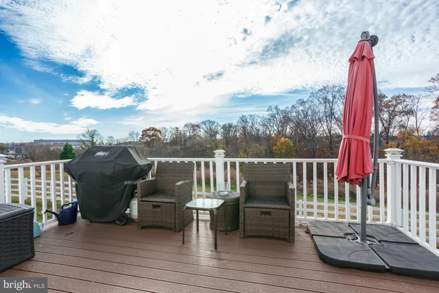 $400,000 | 31 Twomey Court, Unit 13, Wyncote, PA 19095