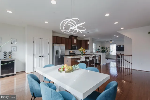 $400,000 | 31 Twomey Court, Unit 13, Wyncote, PA 19095