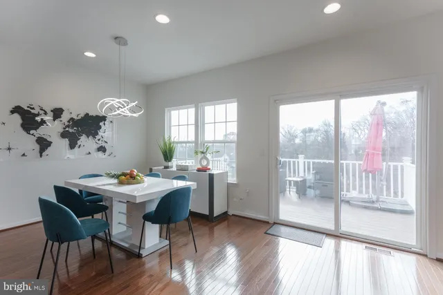 $400,000 | 31 Twomey Court, Unit 13, Wyncote, PA 19095