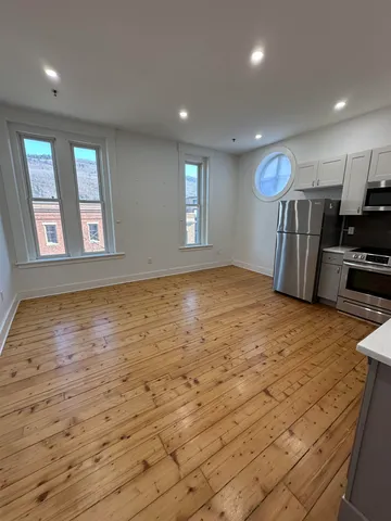 $1,700 | 4 Elliot Street, Unit 11, Brattleboro, VT 05301